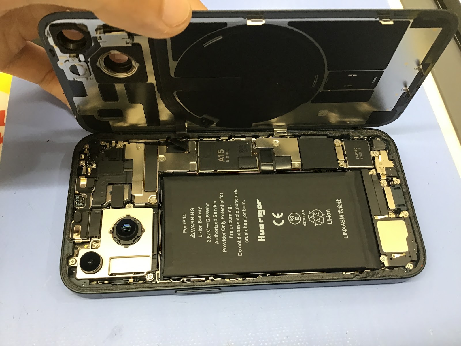 iPhoneのバッテリー持ち、そろそろ悪くなってきていませんか？